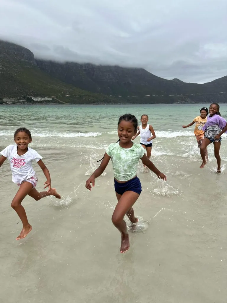 Descubriendo Hangberg: Cultura, Tradiciones y  Comunidad